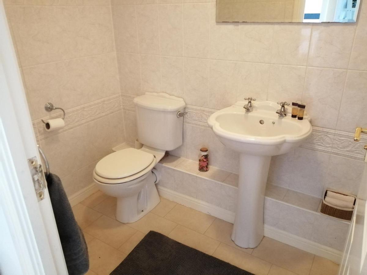 Spacious Townhouse With Sea Views Near Cardiff Barry Dış mekan fotoğraf