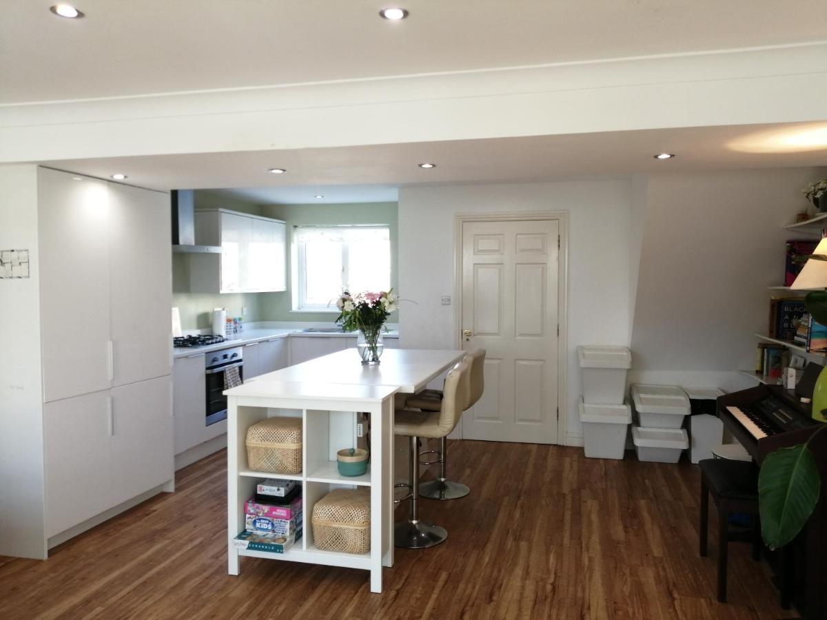Spacious Townhouse With Sea Views Near Cardiff Barry Dış mekan fotoğraf
