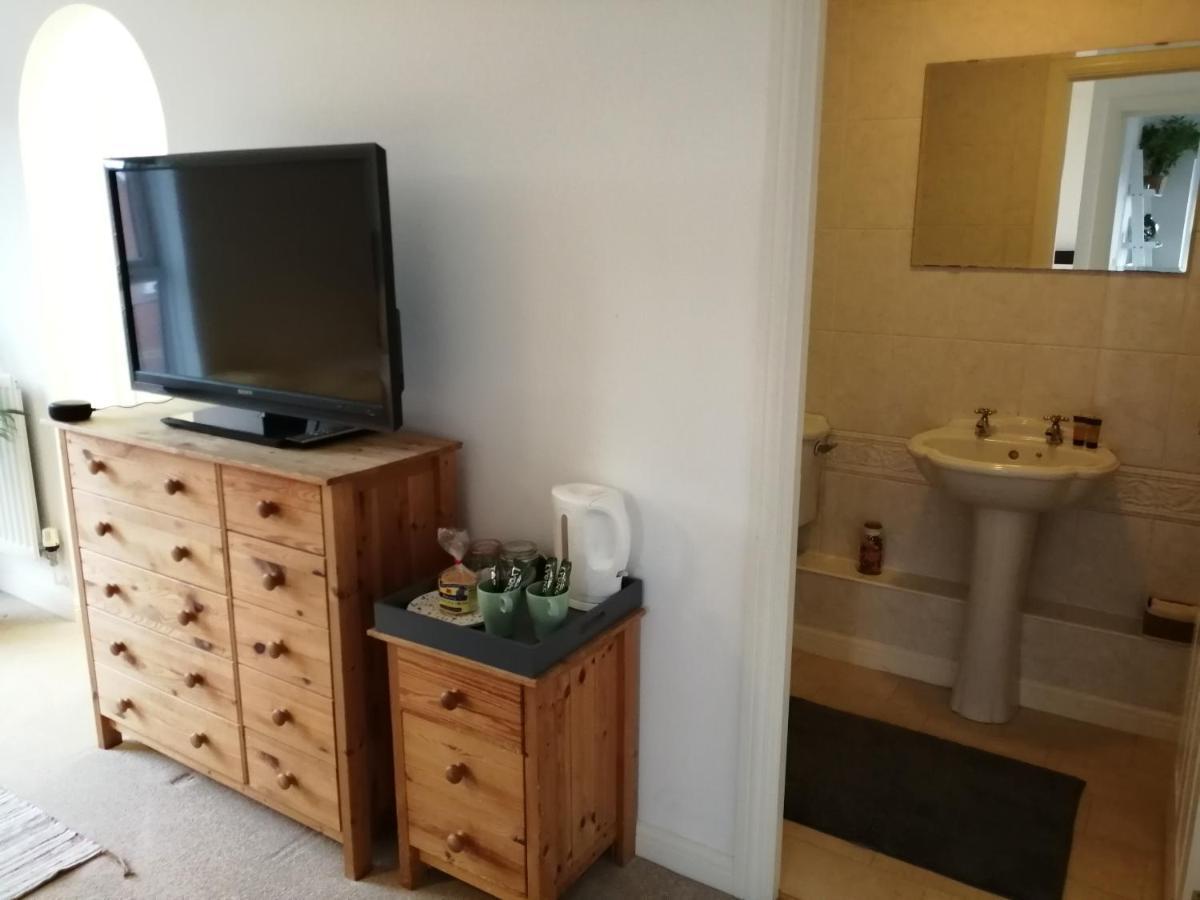 Spacious Townhouse With Sea Views Near Cardiff Barry Dış mekan fotoğraf